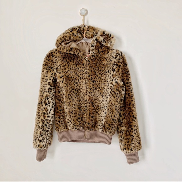 Urban Outfitters Jackets & Blazers - UO Lux Leopard Faux Fur Bomber Jacket